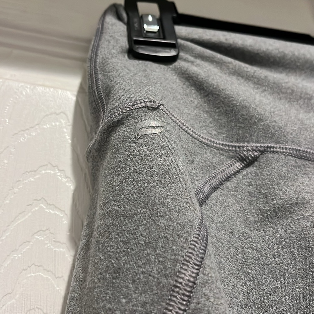 Fabletics workout pants - Picture 3 of 3